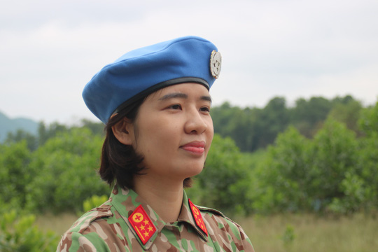 Nước mắt &#34;bông hồng thép&#34; - 2
