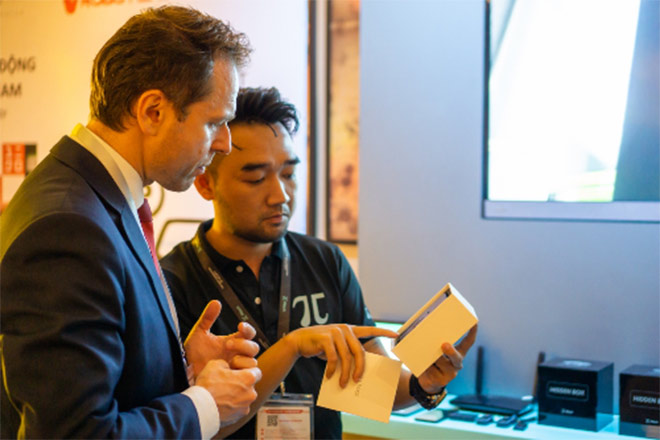 Rhino - giải pháp IoT giúp cửa cuốn miễn nhiễm với các thiết bị dò, phá sóng - 2