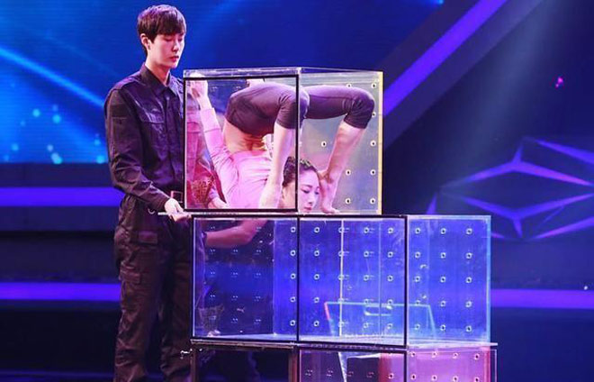 Mỹ nhân thể thao Trung Quốc gây sốt: Người dẻo như “cao su” - 8