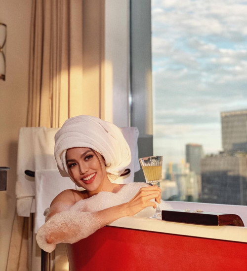 Lấy chồng đại gia, Lan Khuê khoe tổ ấm mới đồ sộ không kém Hà Tăng - 4