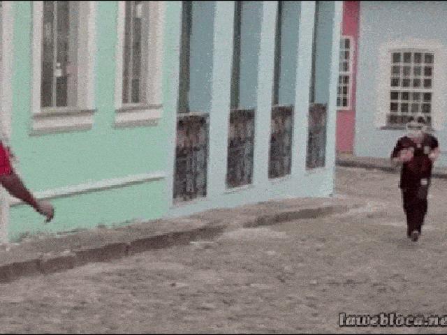 Tranh vui - Những pha troll khốn nạn khiến người ta muốn "rớt tim"