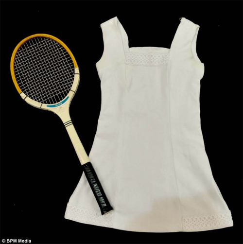 Người mẫu U50 tái hiện ảnh mỹ nữ tennis khiêu khích nhất - 2