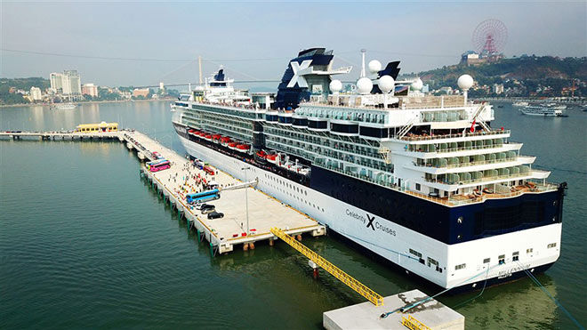 Hai tàu 5 sao mang gần 8.000 du khách cập Cảng tàu khách du lịch quốc tế Hạ Long - 2