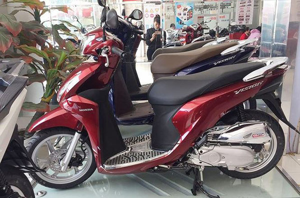 Đại lý 'thổi' giá xe máy, Honda Việt Nam không liên quan? - 1