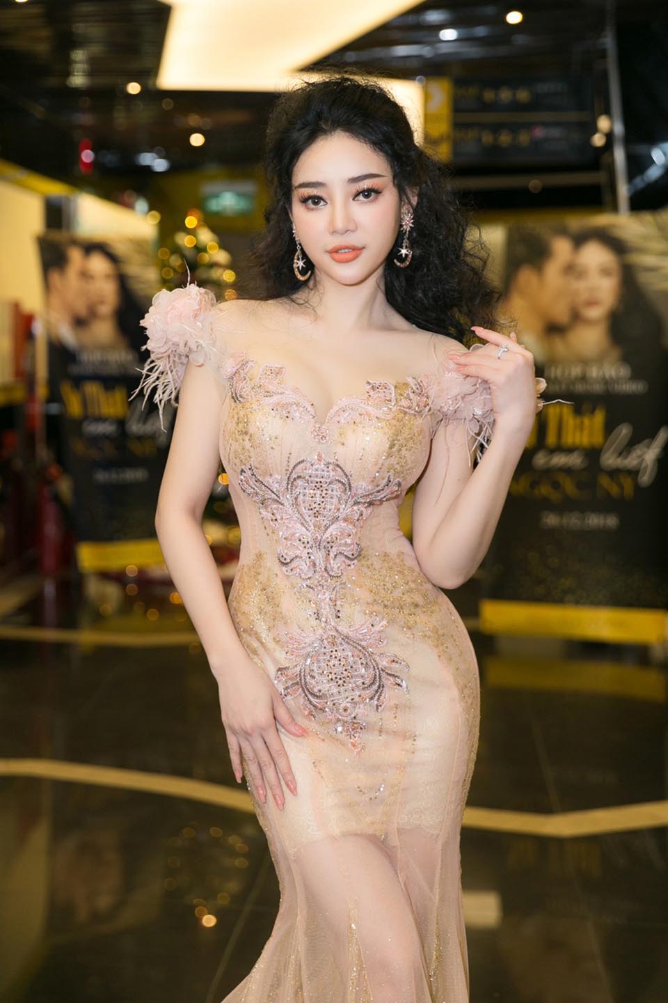 Điều bất ngờ về mỹ nhân tình tứ bên doanh nhân bạn trai cũ MC Kỳ Duyên - 5