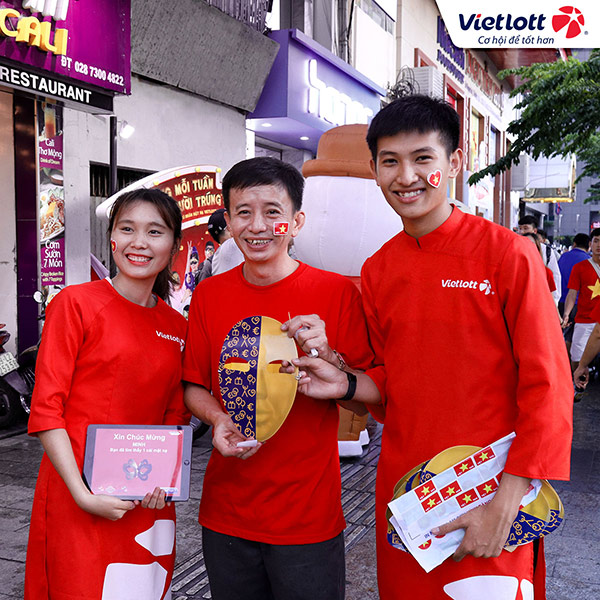 Mặt nạ: Biểu tượng mới của sự may mắn - 3