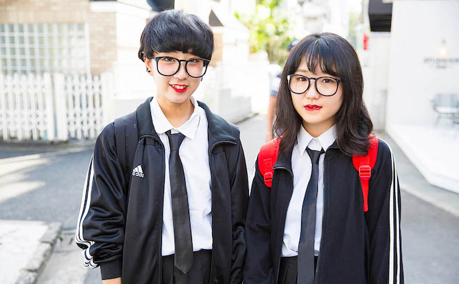 Nhật Bản "tố" smartphone làm giảm thị lực học sinh - 1