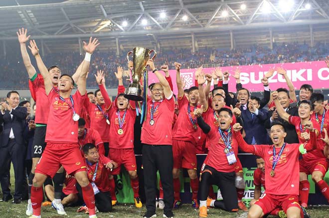 Clip đặc biệt AFF Cup: Việt Nam ăn mừng chức vô địch như thế nào? - 1