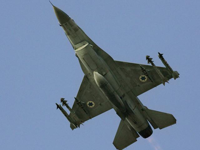 Vì sao chiến đấu cơ Israel nấp sau máy bay dân sự khi nã tên lửa Syria?