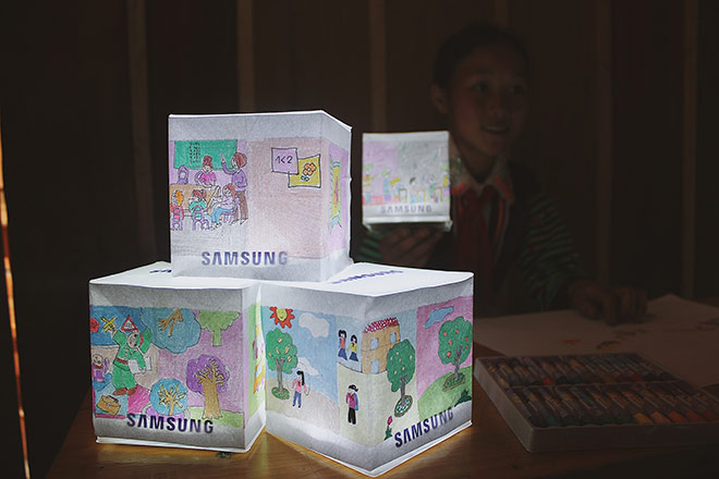 Thắp sáng ước mơ của trẻ em miền núi Tri Lễ với dự án trao tặng đèn năng lượng mặt trời - 6