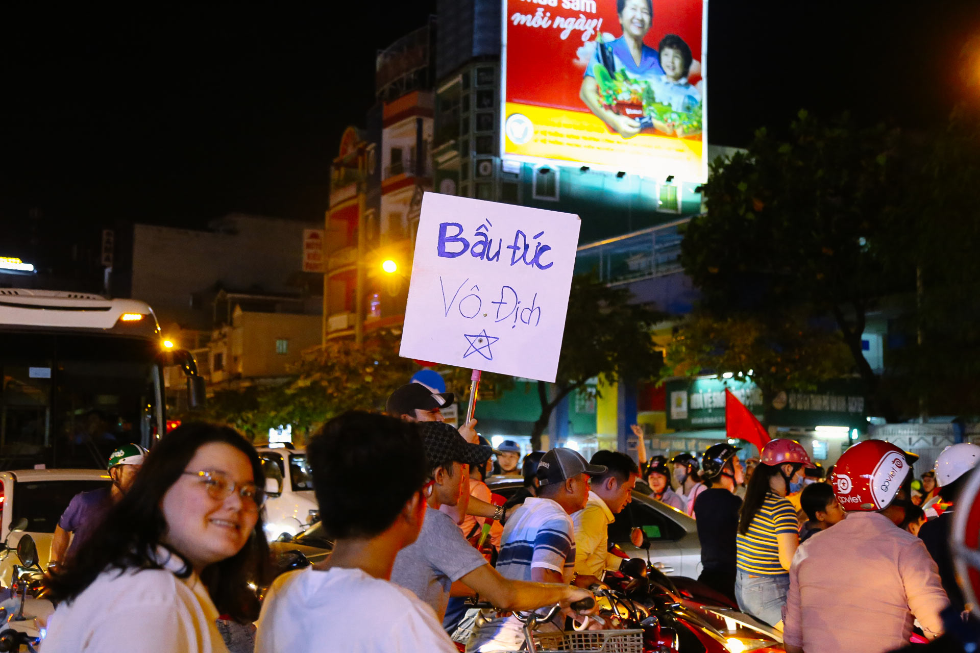 Nhìn lại những khoảnh khắc người Việt ngây ngất với bóng đá năm 2018 - 9
