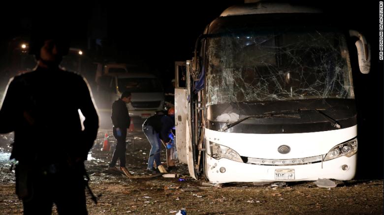 Vụ đánh bom đẫm máu du khách Việt ở Ai Cập: 40 kẻ khủng bố bị tiêu diệt - 1