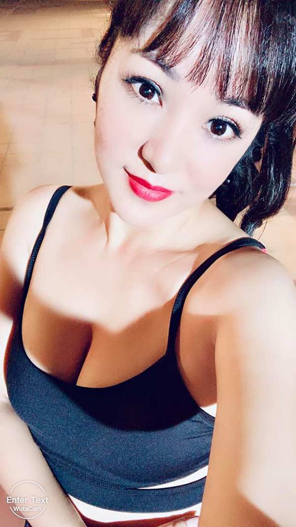 Danh hài Thúy Nga ngày càng đẹp như gái đôi mươi nhờ... được khen - 4