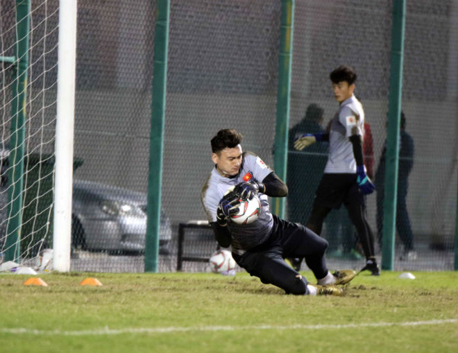 ĐT Việt Nam sắp đấu Iraq: Trọng Hoàng báo tin vui - 11