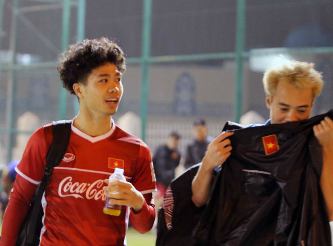 ĐT Việt Nam sắp đấu Iraq: Trọng Hoàng báo tin vui - 15