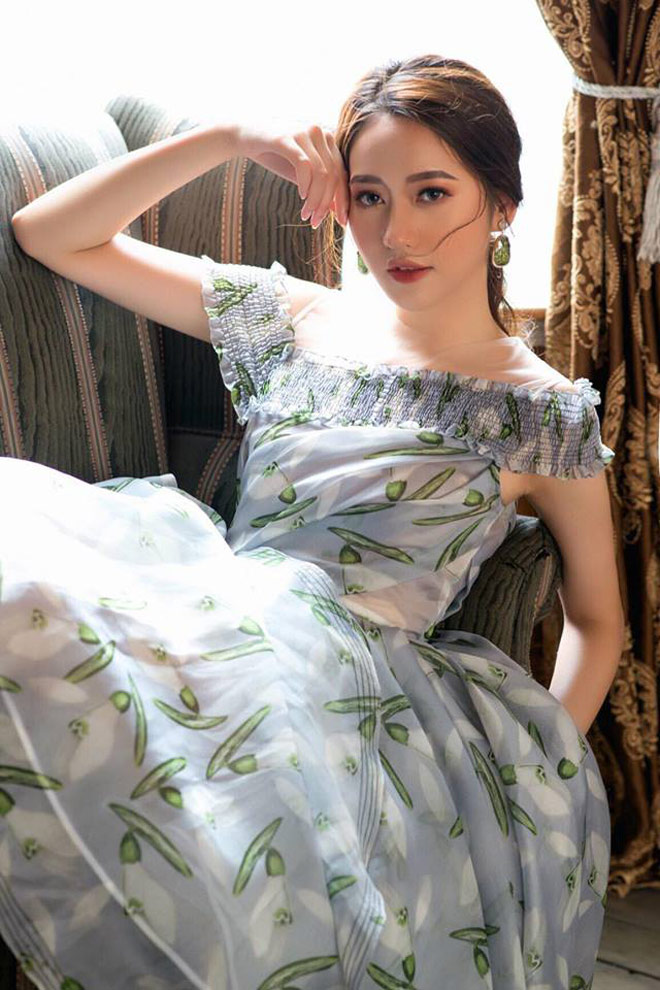 Danh tính bạn gái xinh như hoa hậu của cầu thủ Đinh Thanh Bình - 9