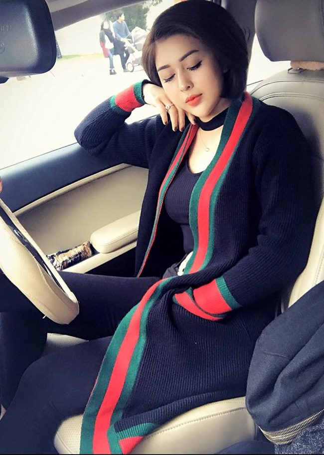 Tự làm giàu bằng khả năng kinh doanh chứ không phụ thuộc vào đại gia, Thanh Hiền có thể sắm cho mình rất nhiều đồ hiệu và xế sang.