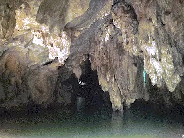 Tin tức trong ngày - Những vết tích tan hoang còn sót lại sau cơn “bão vàng” ở “chén vàng” Kim Bôi