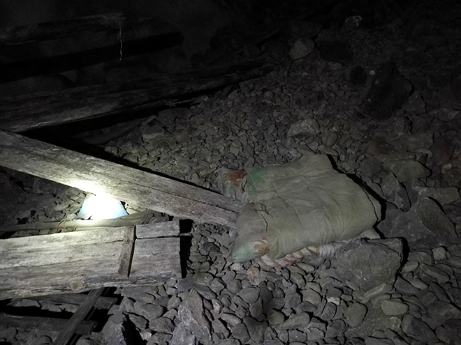 Những vết tích tan hoang còn sót lại sau cơn “bão vàng” ở “chén vàng” Kim Bôi - 13