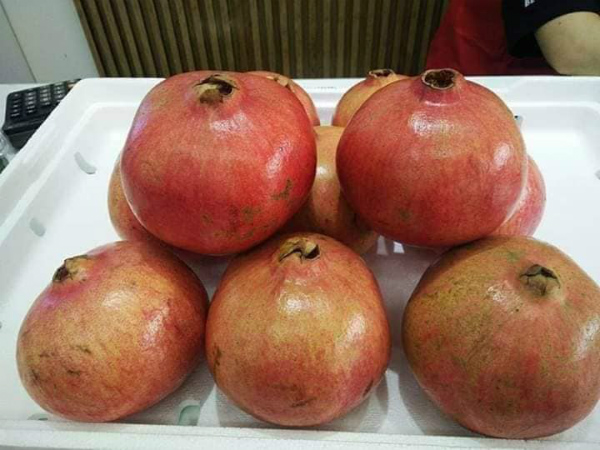 Điều gì khiến lựu đỏ 300.000 đồng/quả vẫn cháy hàng? - 2