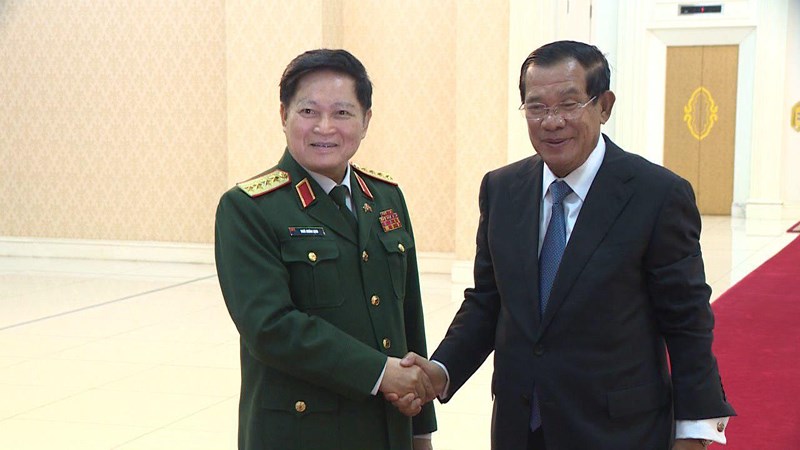 Việt Nam tài trợ 10 triệu USD cho Bộ Quốc phòng Campuchia - 1