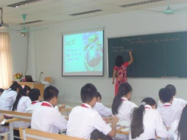 Giáo dục - du học - Vi phạm đạo đức nhà giáo vì chấm điểm đúng… thực lực học sinh?