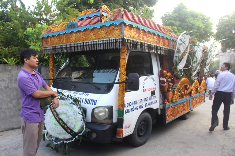 Công tác chuẩn bị trước giờ làm Lễ an táng