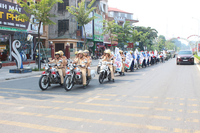 Bùng nổ các hoạt động trong “Chiến dịch An toàn giao thông cùng Honda Việt Nam” - 5