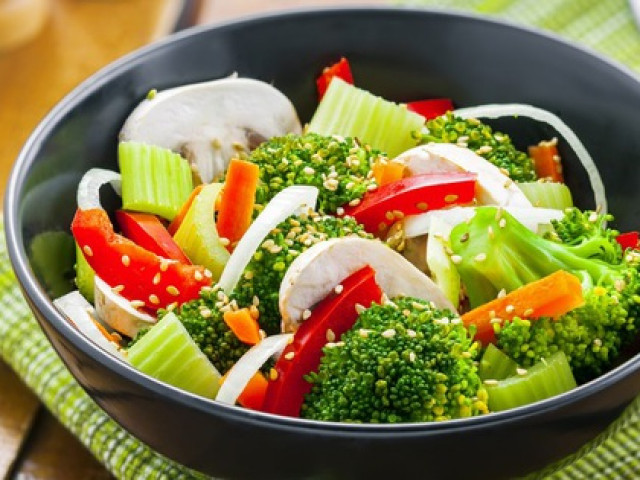 Sức khỏe đời sống - Cách ăn rau tưởng ngon, lành mạnh nhưng "phá hoại" cơ thể bạn