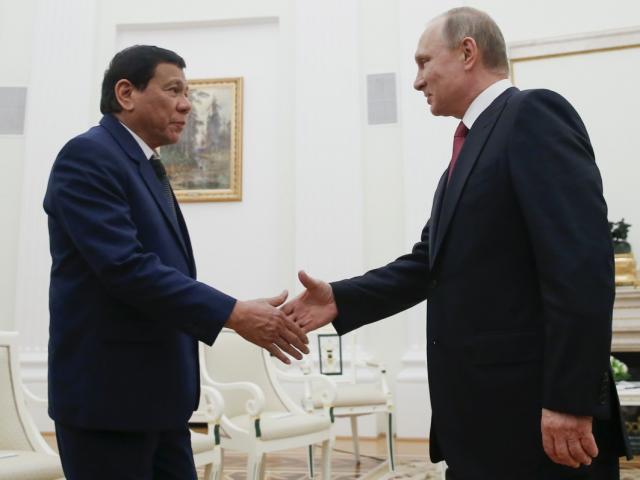 Thế giới - Tổng thống Philippines đến Nga gặp “thần tượng” Putin