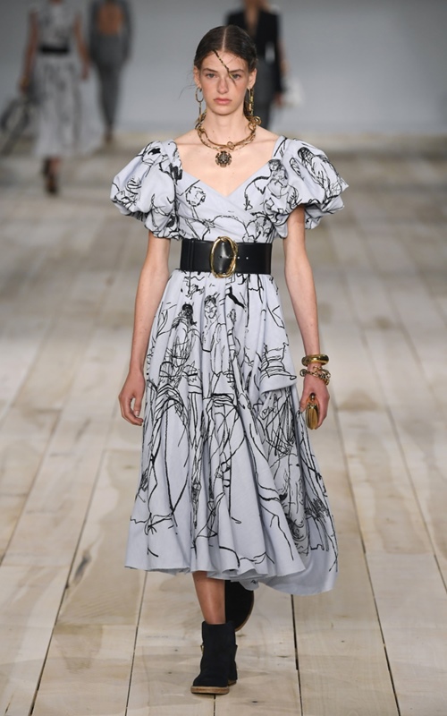 Mãn nhãn với thiết kế mang tầm tuyệt tác của Alexander McQueen - 5