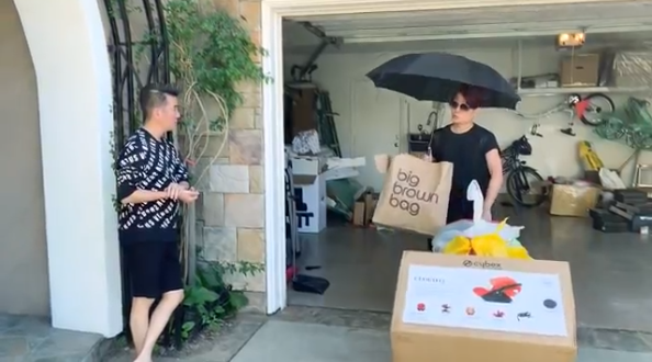 Ngay phía dưới căn
biệt thự còn có tầng hầm để đồ.