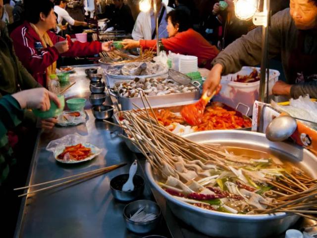 Ẩm thực - Ẩm thực đường phố Seoul có gì mà thu hút du khách đến vậy?