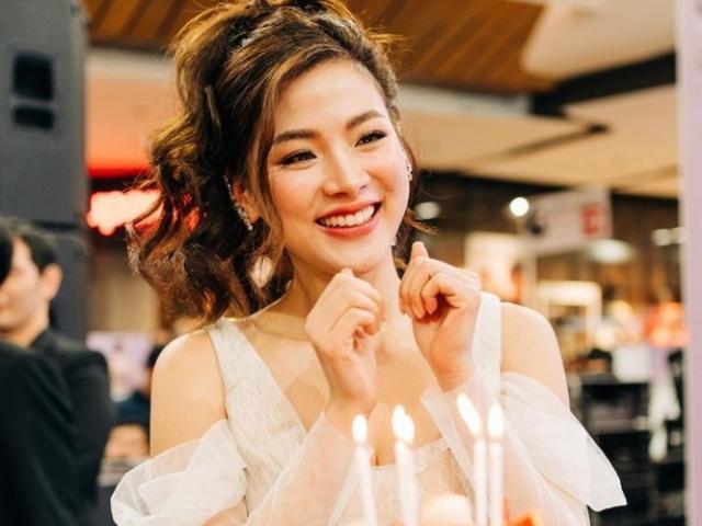 Phim - Trở về từ Việt Nam, mỹ nhân "Chiếc lá cuốn bay" đón sinh nhật tuổi 27