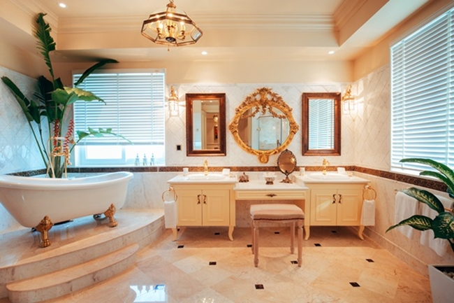 Được biết, căn biệt thự là nơi nghỉ dưỡng của gia đình Hà Kiều Anh và bạn bè trong những dịp lễ hay cuối tuần.