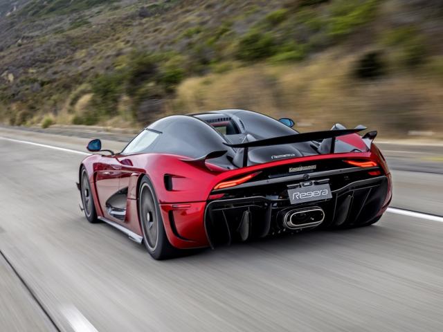Siêu xe có tốc độ khiến ”quái vật” Bugatti cũng phải dè chừng