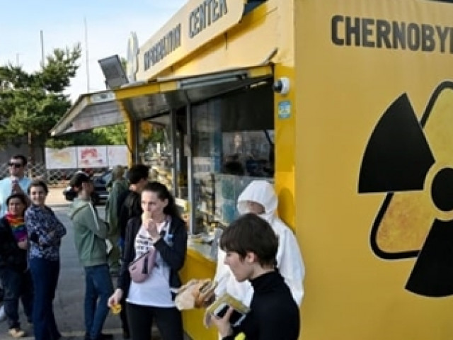 Du lịch - Liều mạng khám phá “vùng đất chết” sau thảm họa hạt nhân