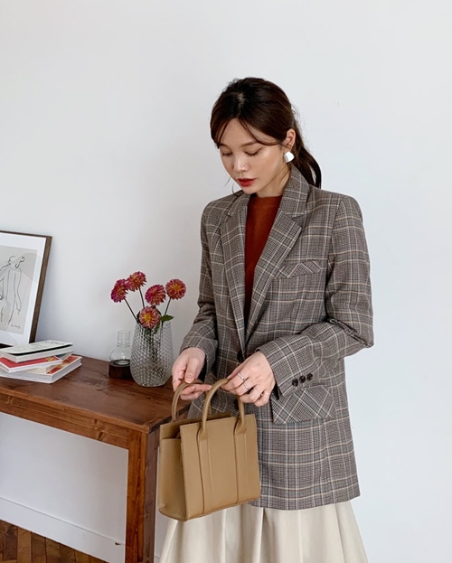 Nữ công sở muốn chỉn chu hóa phong cách không thể thiếu blazer