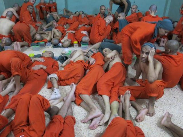 Bên trong nhà tù “địa ngục” giam giữ hàng ngàn khủng bố IS ở Syria