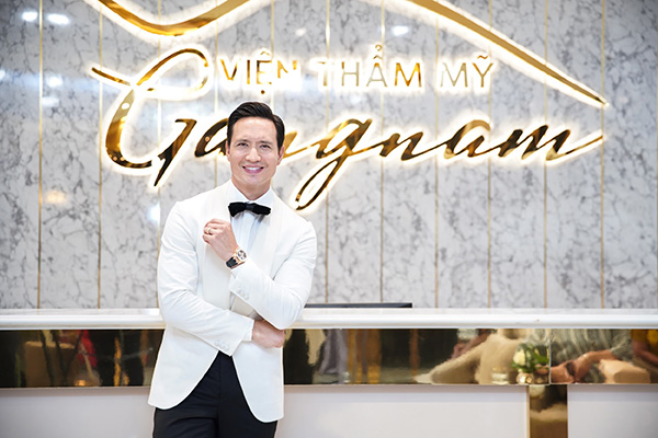 Lệ Quyên và dàn sao hạng A bị chinh phục bởi công nghệ cải lão hoàn đồng tại Gangnam - 5