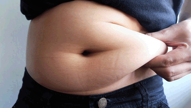 5. Béo phì: Thừa cân không phải là nguyên nhân trực tiếp gây vô sinh. Nhưng béo phì có thể ảnh hưởng đến việc sản xuất hoóc môn và khiến phụ nữ khó mang thai hơn. Phụ nữ càng tăng cân so với cân nặng tiêu chuẩn, chức năng buồng trứng càng có xu hướng giảm.
