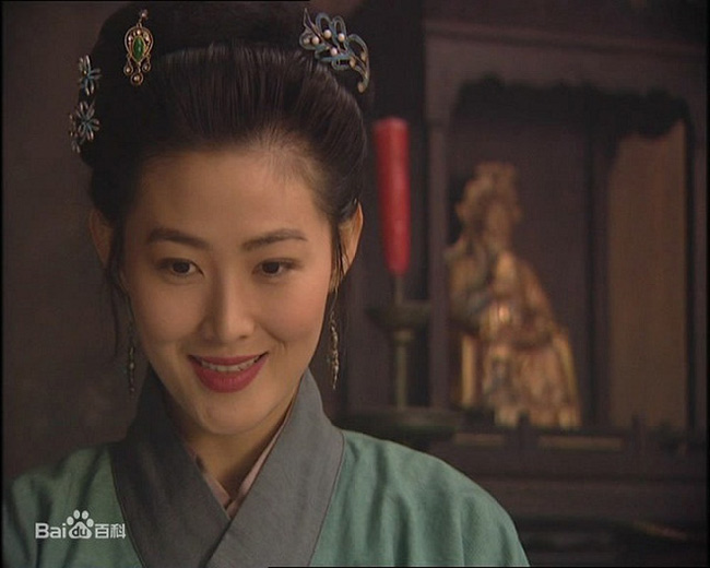 Vai diễn trong phim "Phan Kim Liên - thời xưa và nay" tuy không nổi bật trong sự nghiệp của Vương Tổ Hiền nhưng vẫn được khán giả nhớ tới.