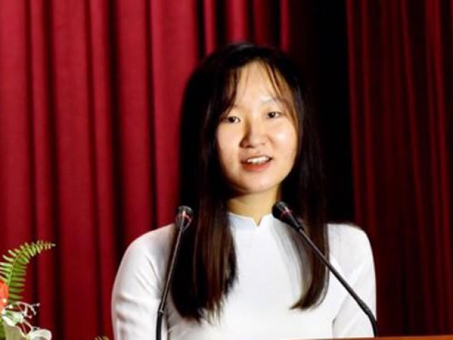 Giáo dục - du học - Thủ khoa trường báo từng nhặt ve chai, vượt qua nỗi đau mất mẹ