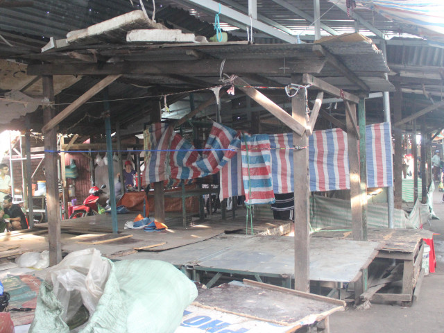 Pháp luật - Cả chợ nháo nhào phát hiện người thắt cổ