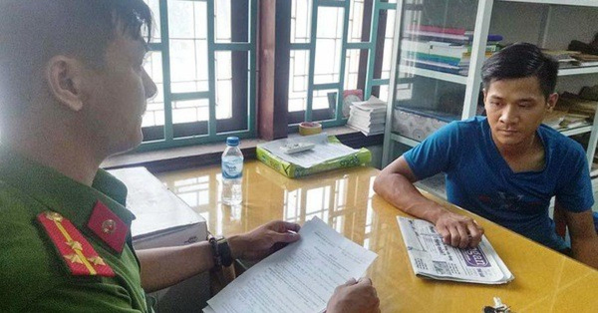 Phạm Thế Thừa tại cơ quan công an. Ảnh: V.N