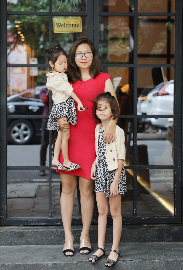 Thanh hiện rất tự tin chăm sóc gia đình và hạnh phúc với cuộc đời mới, vóc dáng mới.