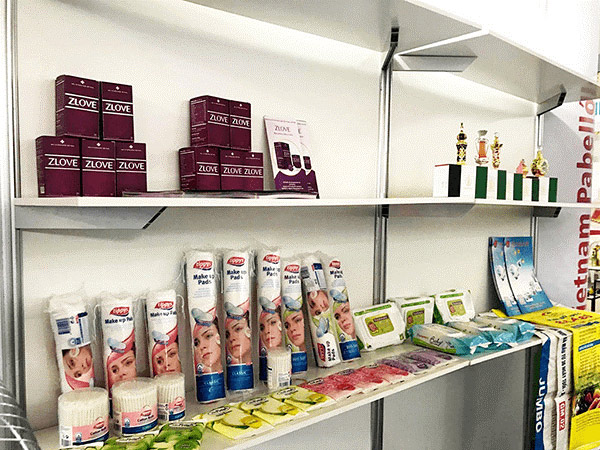 Hình ảnh gian hàng Việt Nam tại Hội chợ quốc tế La Habana lần thứ 35 (FIHAV 2017) tại thủ đô La Habana, Cuba