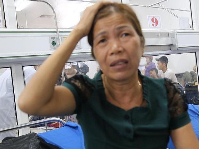 Tin tức trong ngày - Vụ lật xe giường nằm: Nạn nhân không tin mình còn sống