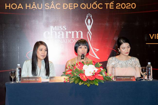 Buổi họp báo thu hút đông đảo truyền thông trong nước và quốc tế.