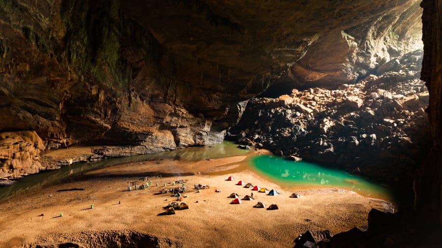 Báo Tây bình chọn những hang động đẹp và hút khách nhất Việt Nam - 2